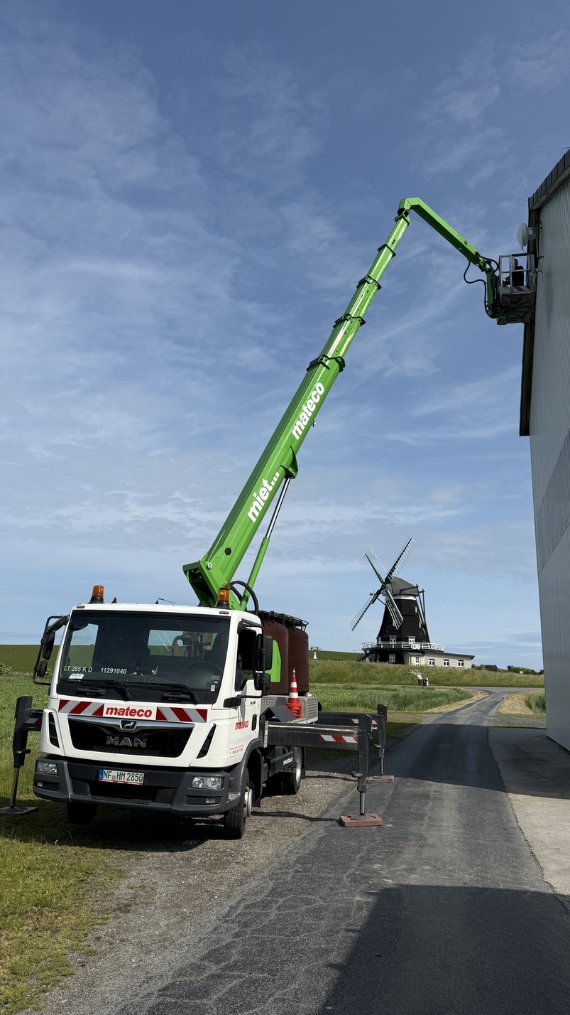Montage mit Steiger
